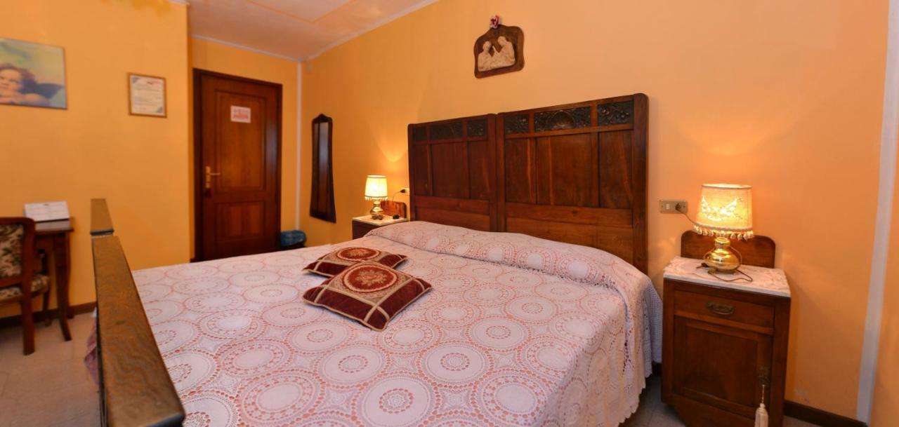 B&B Il Pavone Busseto Bagian luar foto